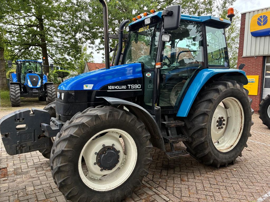 New Holland TS90