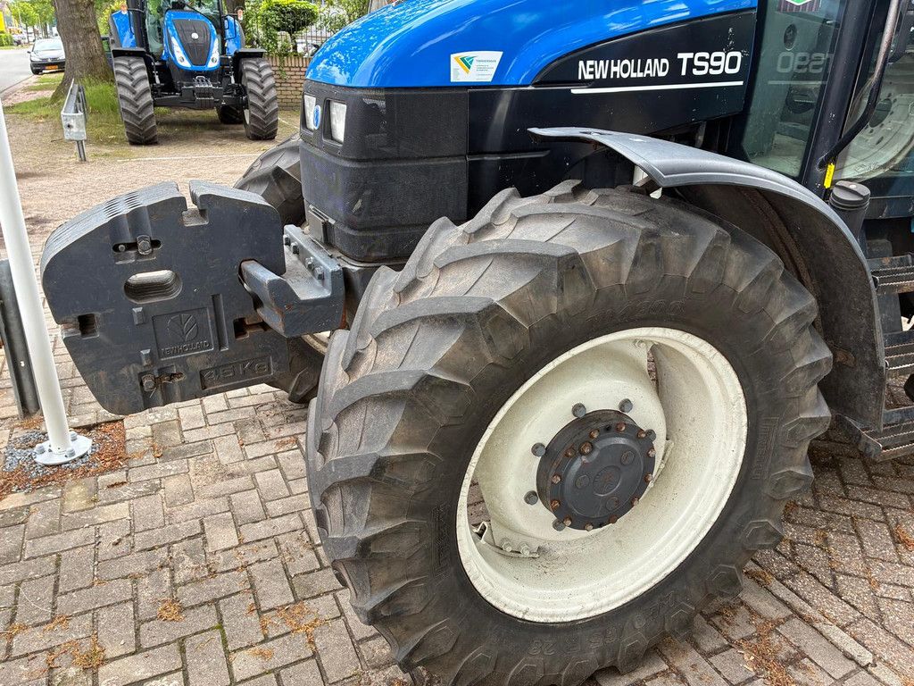 New Holland TS90