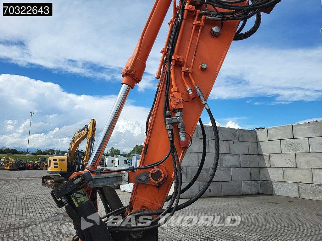 Hitachi ZX140W -5B