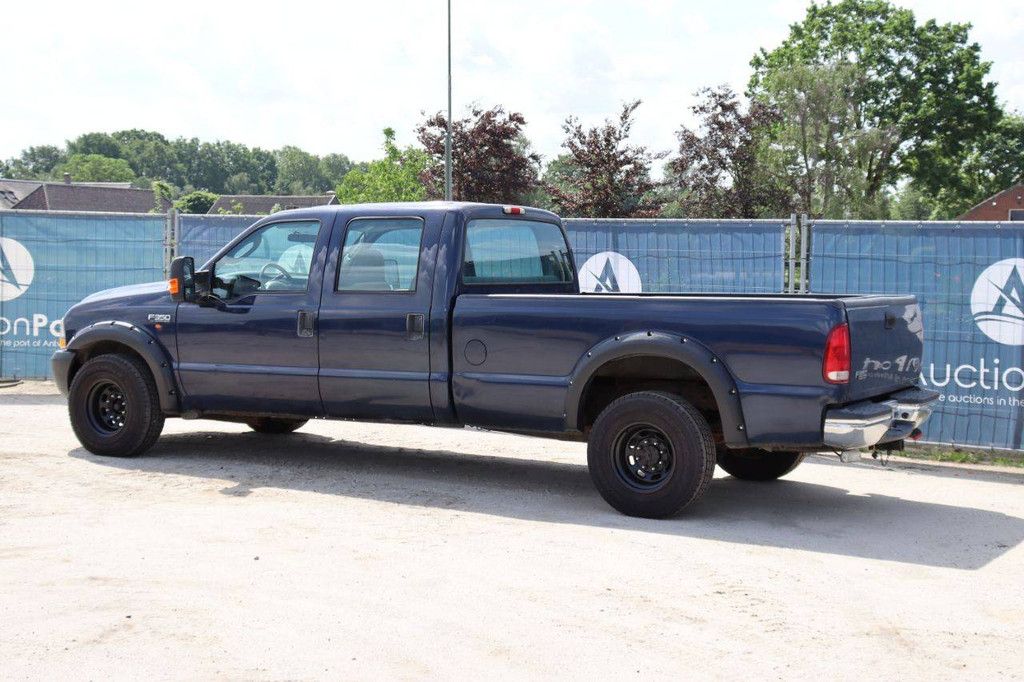 Ford F-350 Super Duty Pickup, Benzin, 264 PS, Baujahr 2004