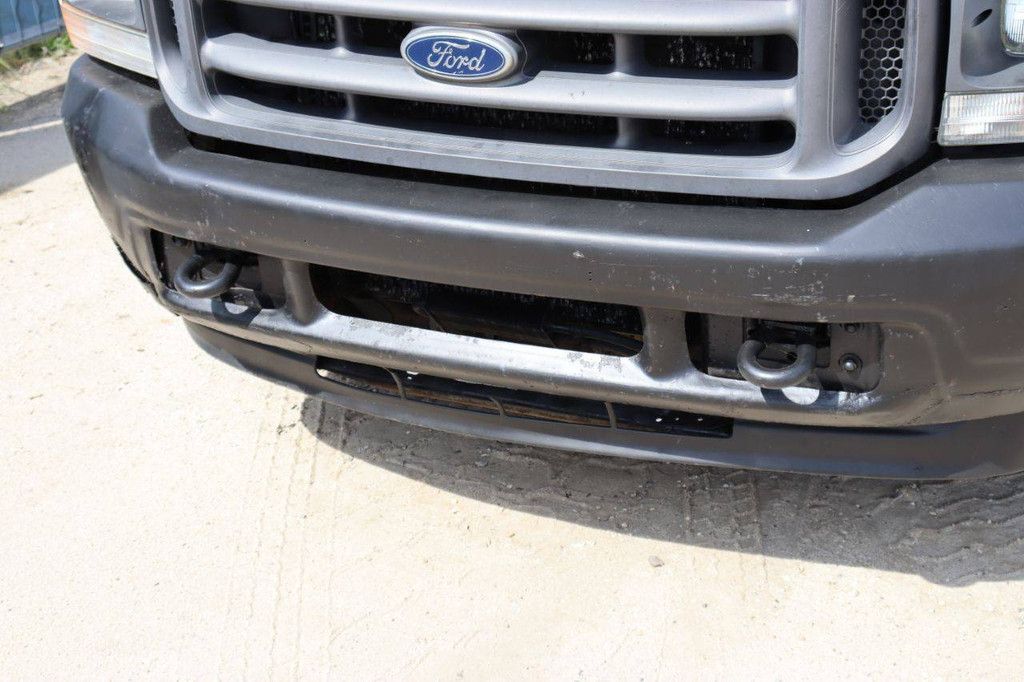 Ford F-350 Super Duty Pickup, Benzin, 264 PS, Baujahr 2004