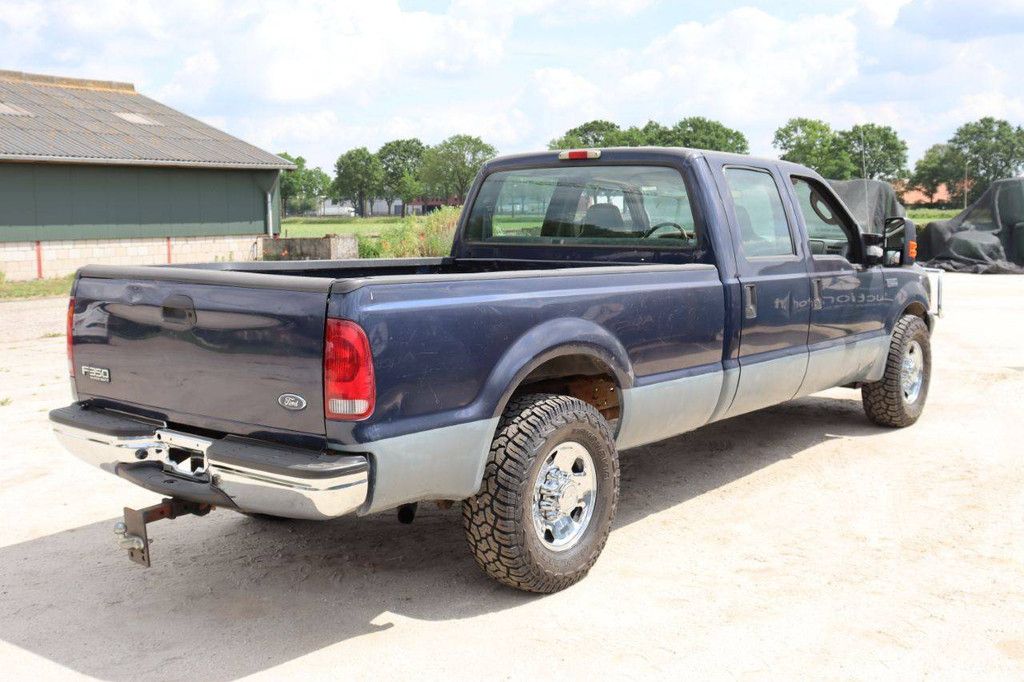Ford F-350 Super Duty Pickup, Benzin, 264 PS, Baujahr 2004