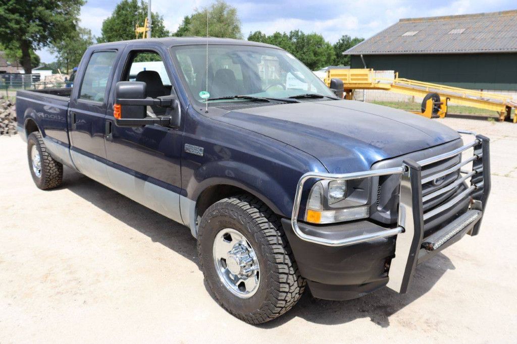 Ford F-350 Super Duty Pickup, Benzin, 264 PS, Baujahr 2004