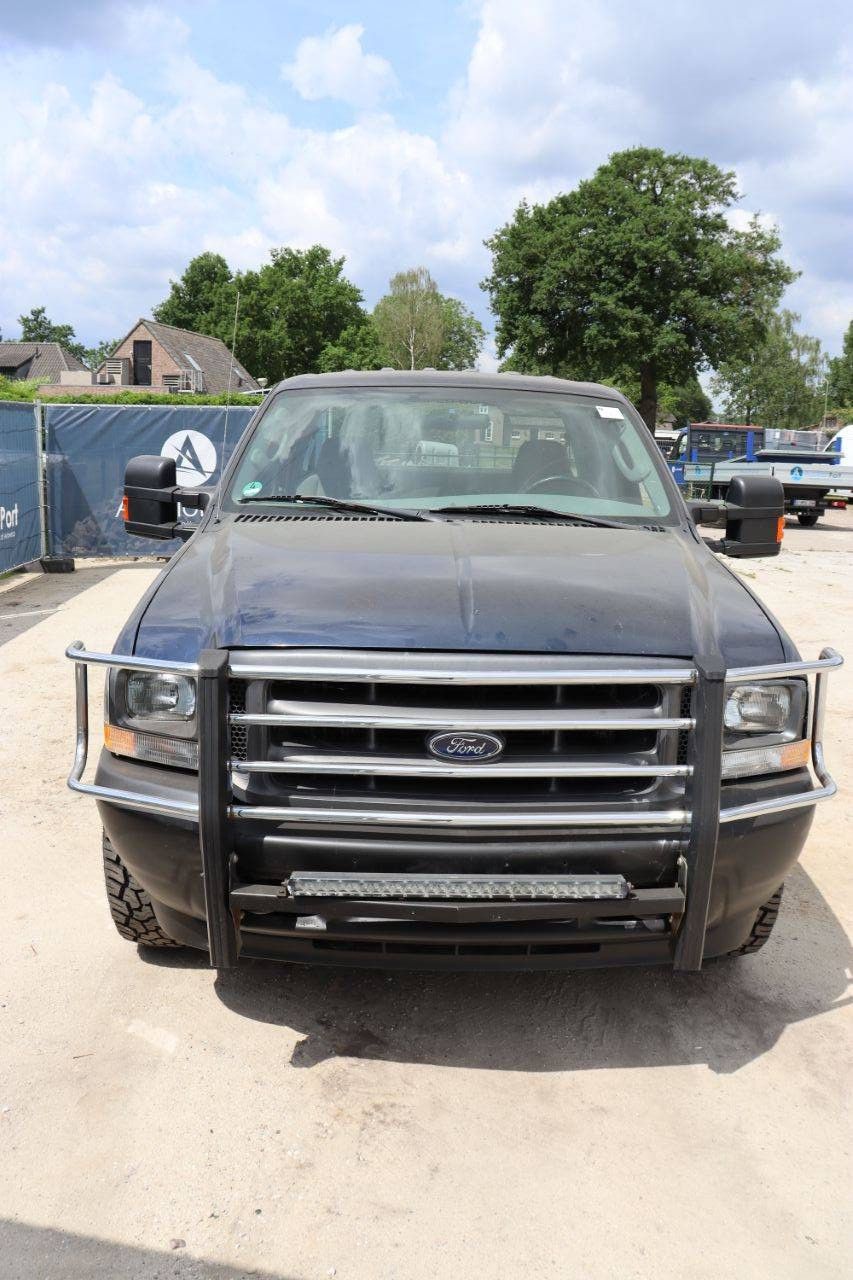 Ford F-350 Super Duty Pickup, Benzin, 264 PS, Baujahr 2004