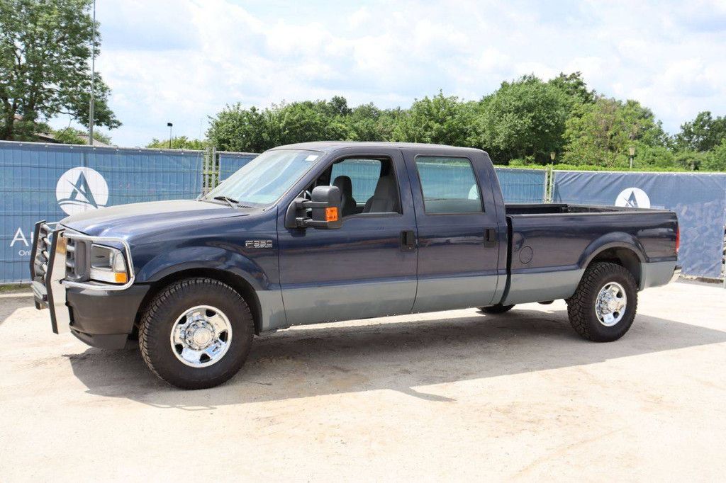 Ford F-350 Super Duty Pickup, Benzin, 264 PS, Baujahr 2004