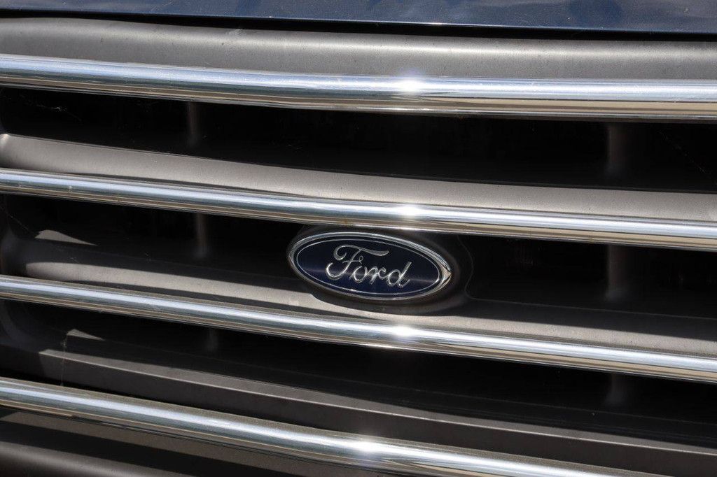 Ford F-350 Super Duty Pickup, Benzin, 264 PS, Baujahr 2004