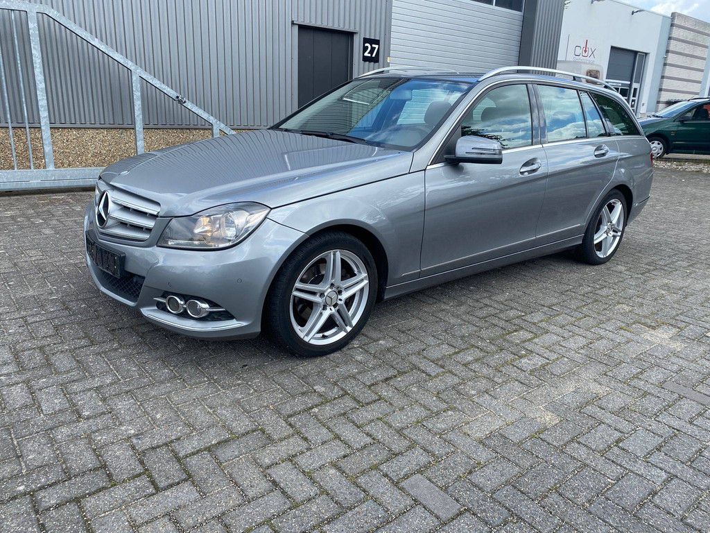 Passenger car Mercedes-Benz C220 CDI Avantgarde Diesel 170hp 2013 (Margin)
