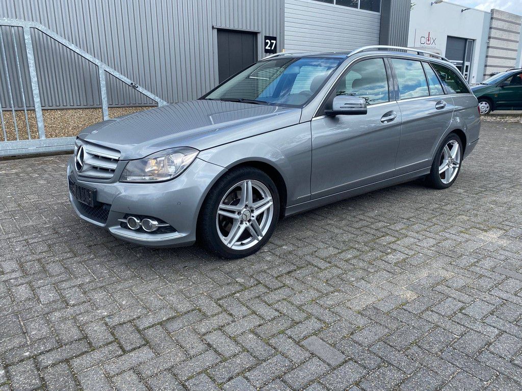 Passenger car Mercedes-Benz C220 CDI Avantgarde Diesel 170hp 2013 (Margin)