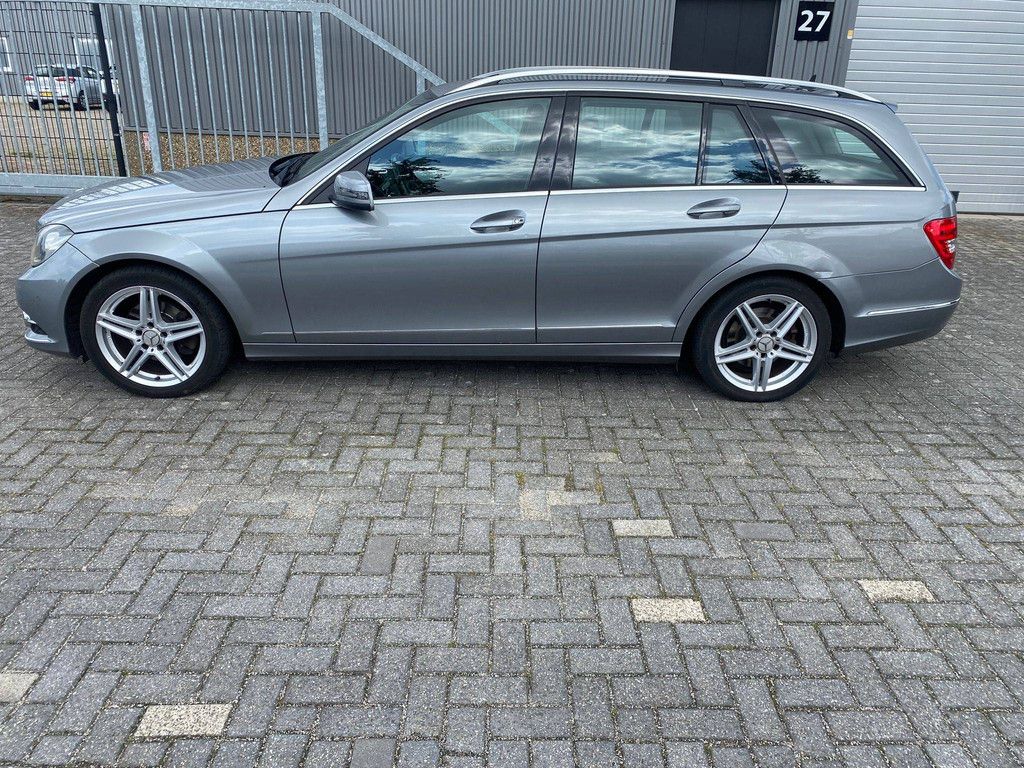 Passenger car Mercedes-Benz C220 CDI Avantgarde Diesel 170hp 2013 (Margin)