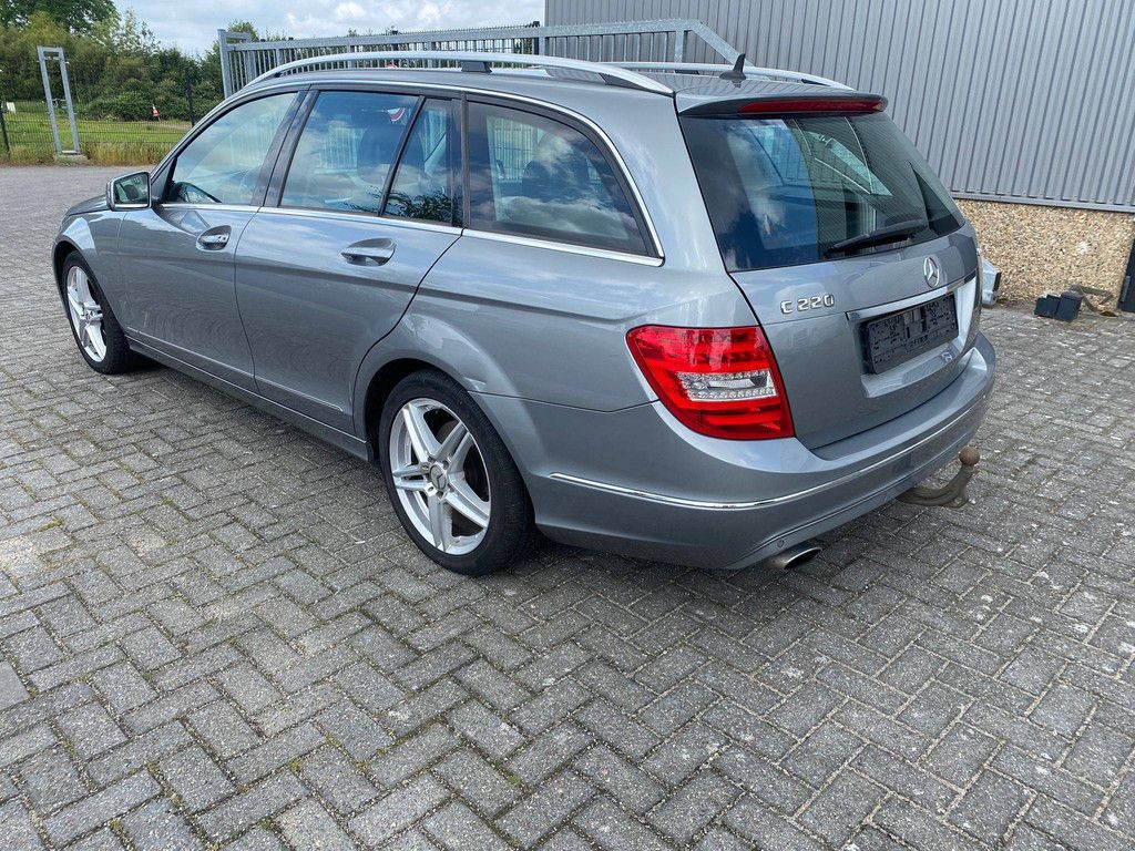 Passenger car Mercedes-Benz C220 CDI Avantgarde Diesel 170hp 2013 (Margin)