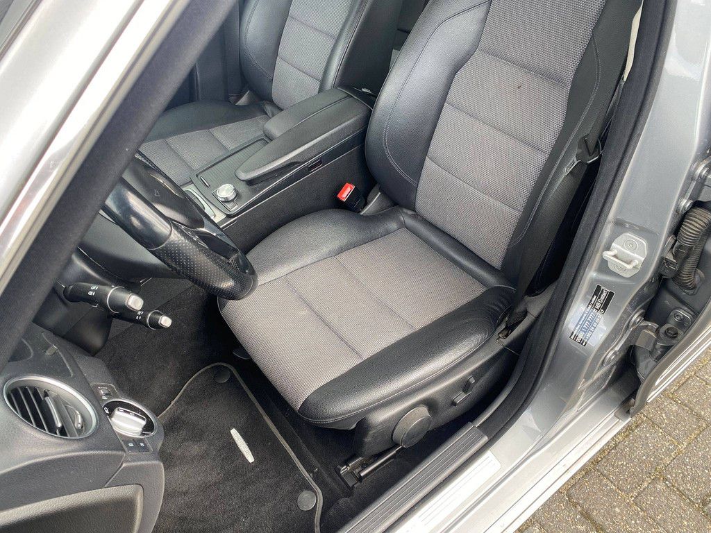 Passenger car Mercedes-Benz C220 CDI Avantgarde Diesel 170hp 2013 (Margin)