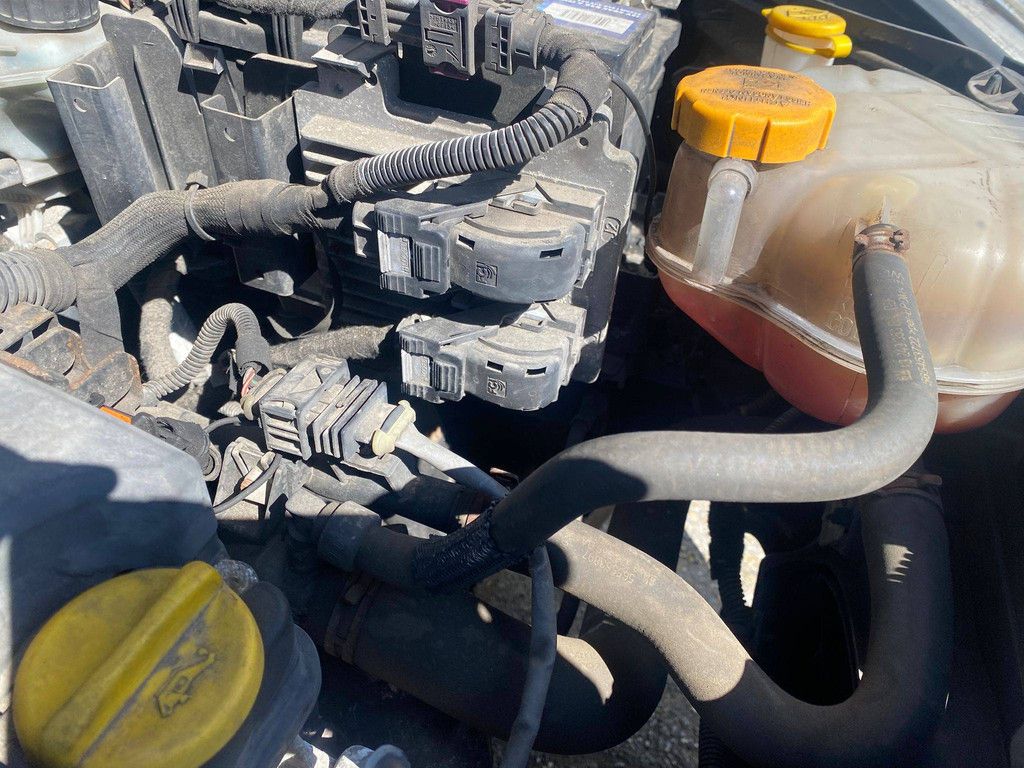 Pkw Opel Corsa Benzin 69 PS 2011 (Margin)