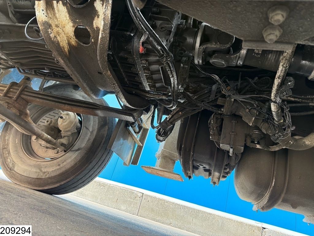 Mercedes Axor 2633 6x4, Putzmeister, Bladgeveerd, Steel spring