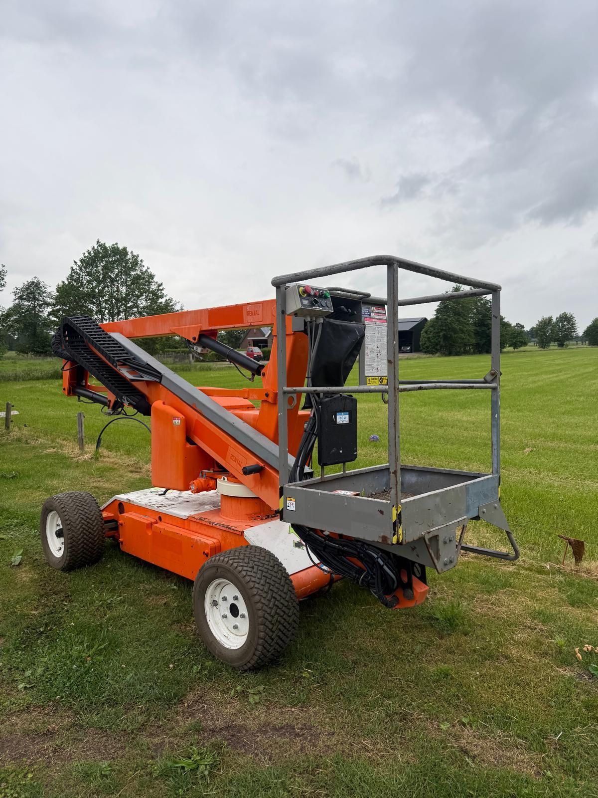 Hoogwerker Nifty HR12NE BJ 2015 Werkhoogte 12 Mtr