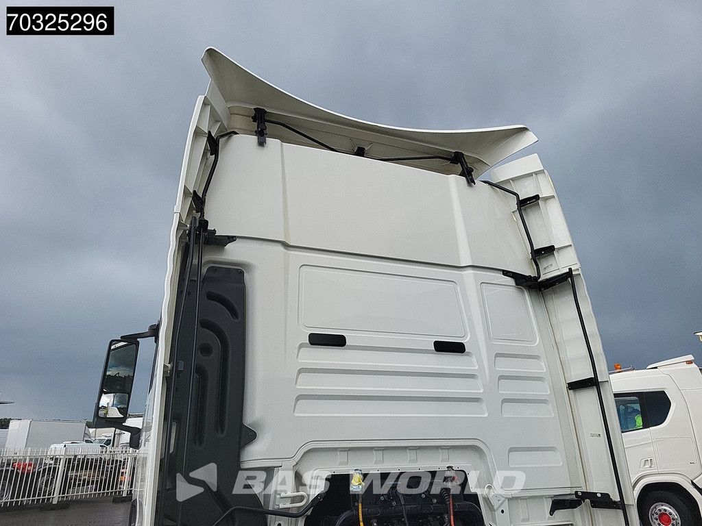 MAN TGX 18.470 4X2 Mega XXL ACC 2x Tank