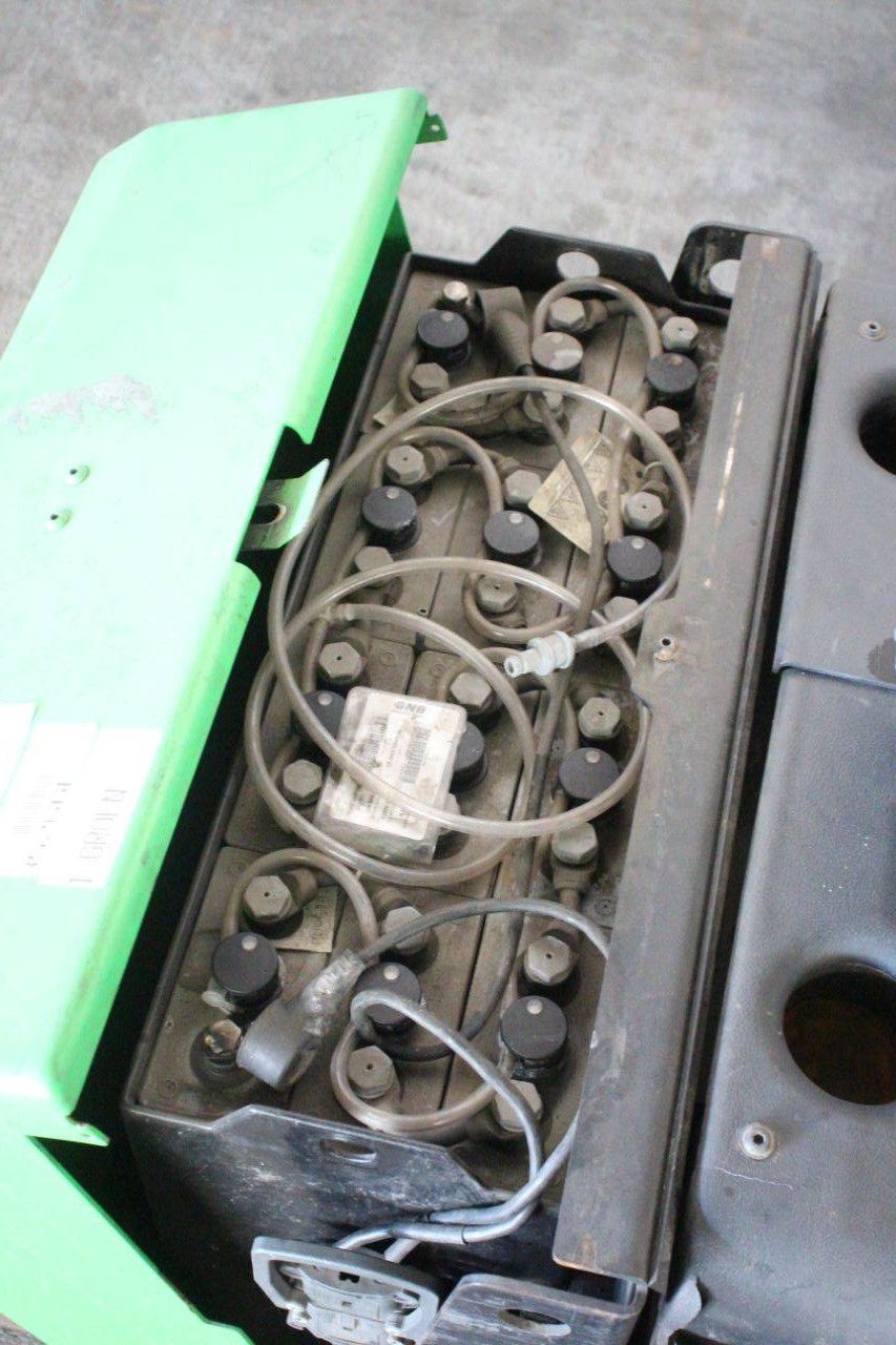 CESAB P320 Elektro-Hubwagen 2000 kg 2011