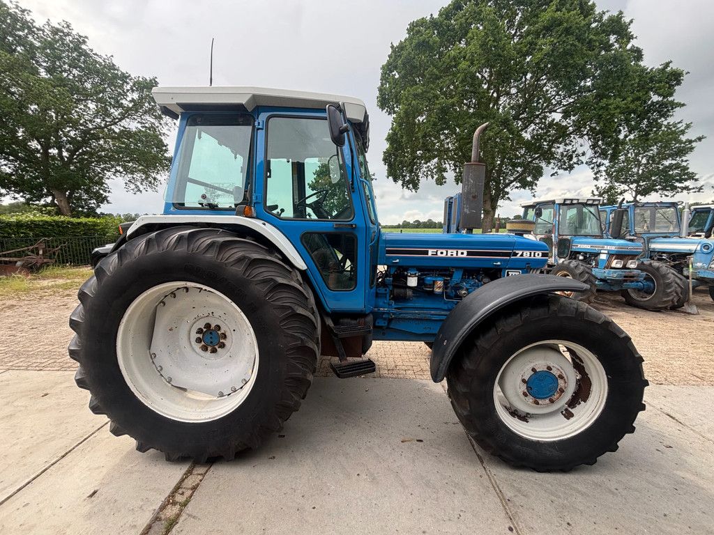 Ford 7810
