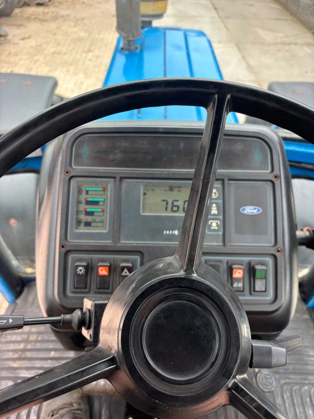 Ford 7810