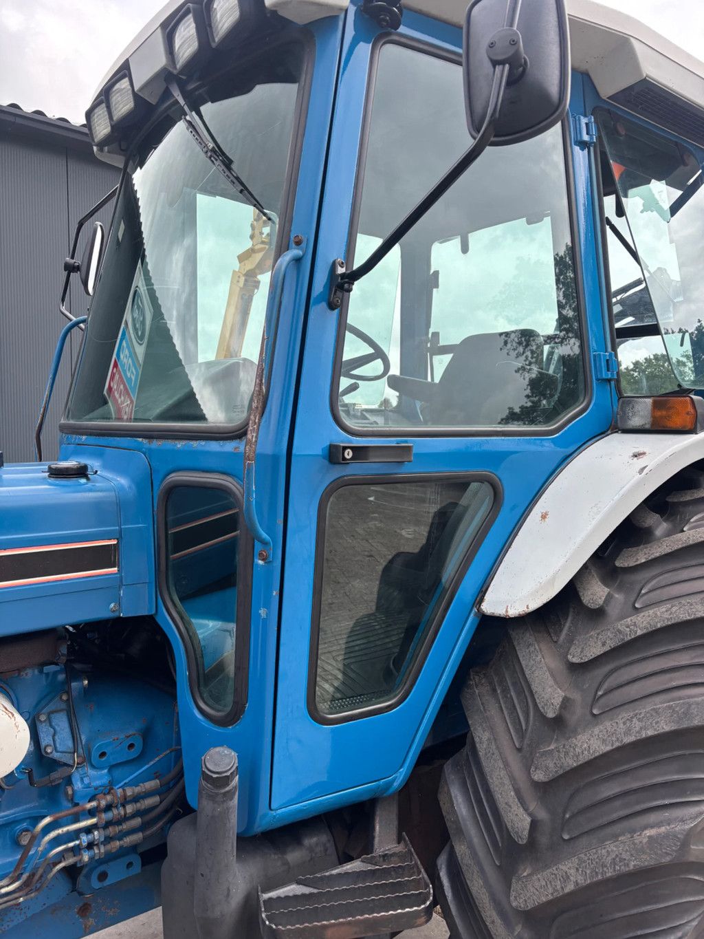 Ford 7810