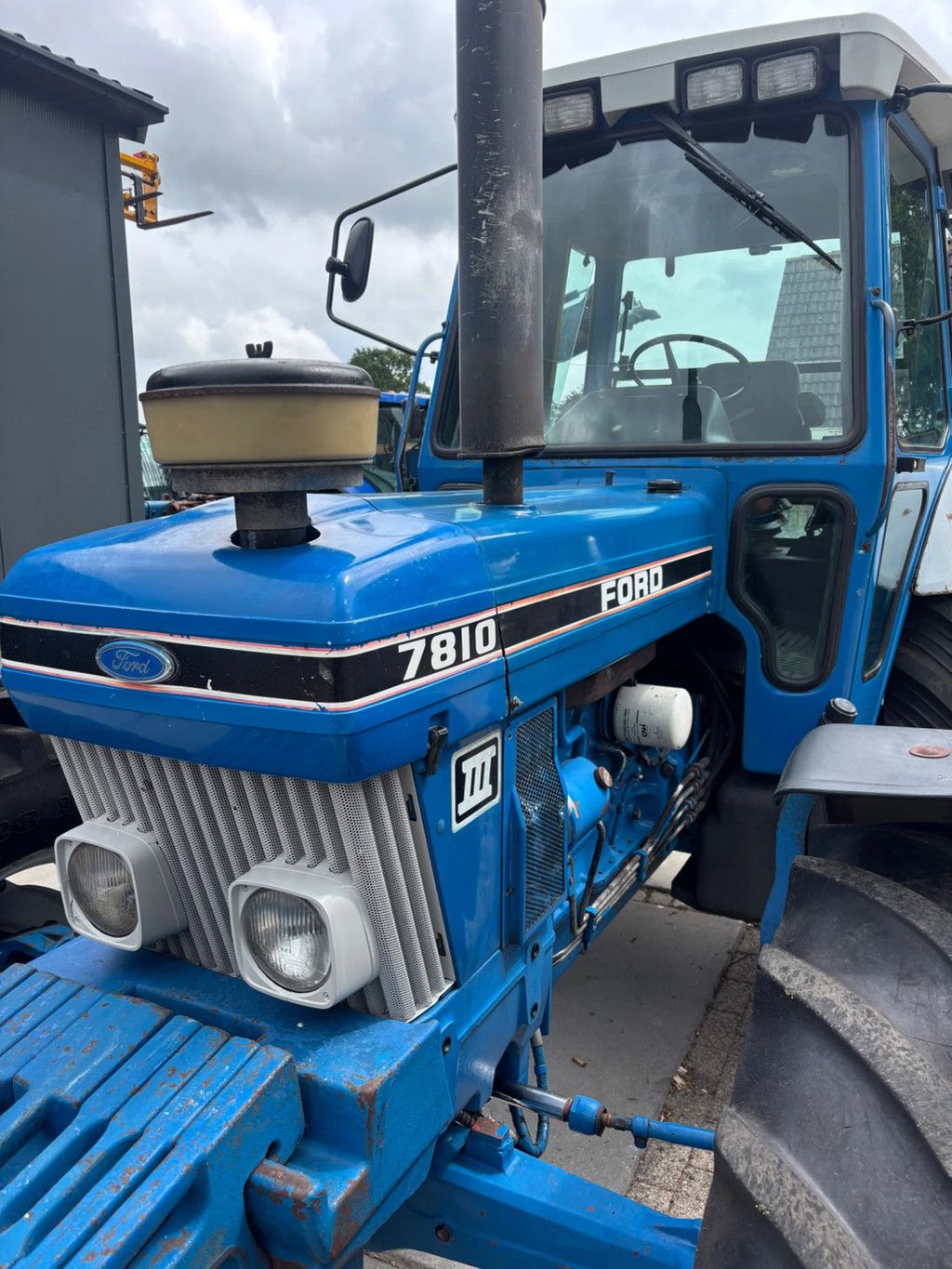 Ford 7810