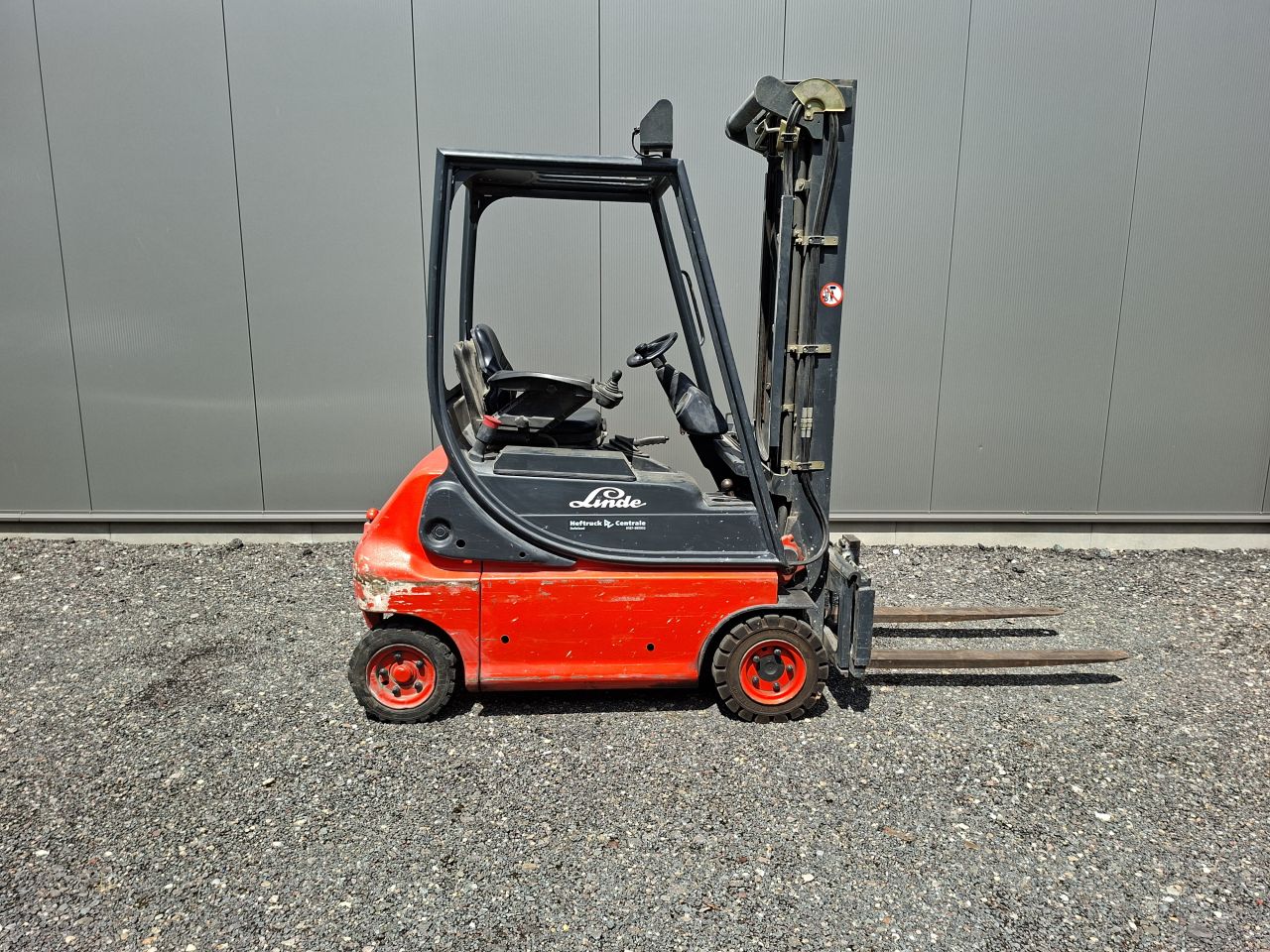 Elektrische heftruck Linde E16 1600 kg 5.5 meter triplo freelift