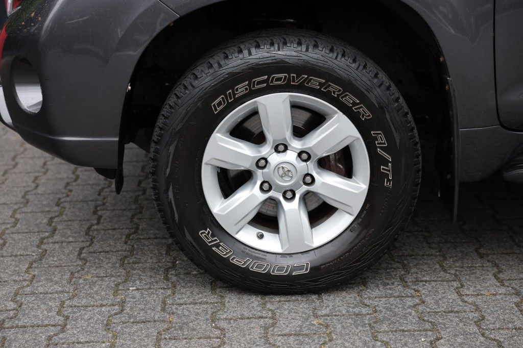 Toyota Landcruiser 150 3.0 D-4D 3DRS VX A/T VAN MARGE