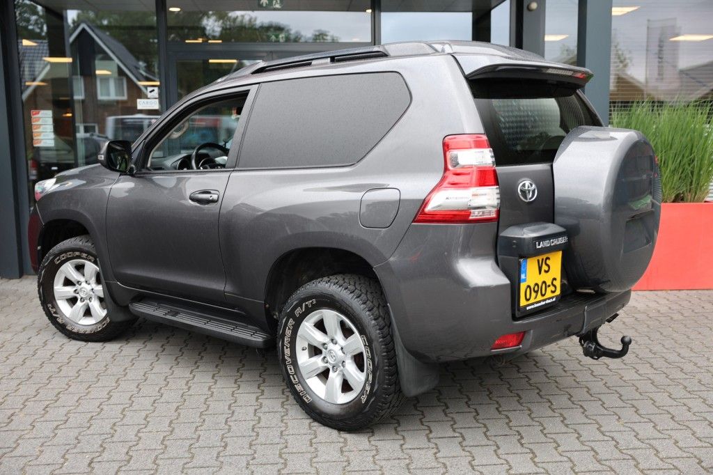 Toyota Landcruiser 150 3.0 D-4D 3DRS VX A/T VAN MARGE