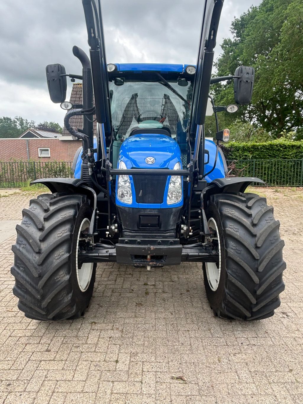 New Holland t6.120