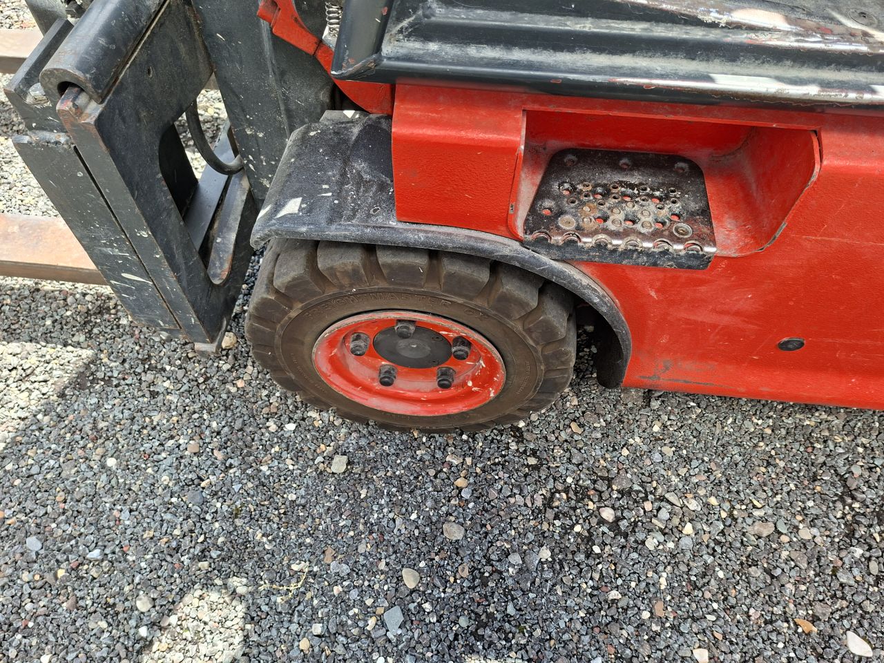 Elektrische heftruck Linde E16 1600 kg 5.5 meter triplo freelift