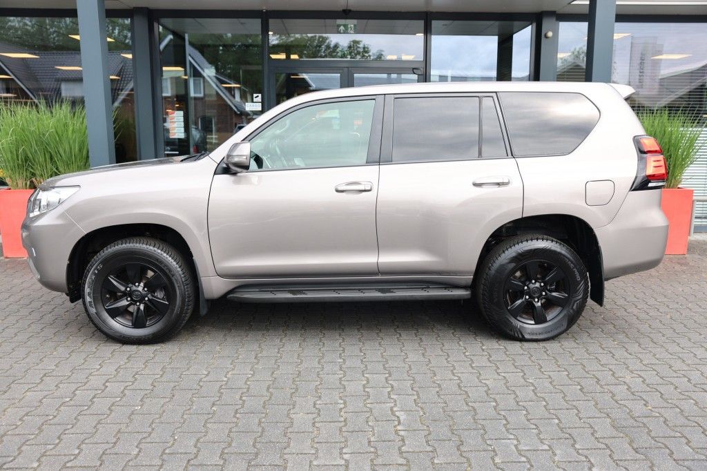 Toyota Landcruiser 150 2.8 D-4D 5DRS COMFORT A/T VAN