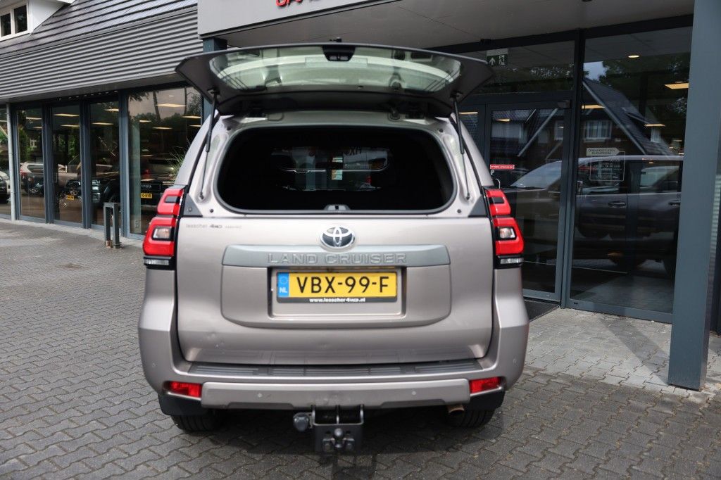 Toyota Landcruiser 150 2.8 D-4D 5DRS COMFORT A/T VAN