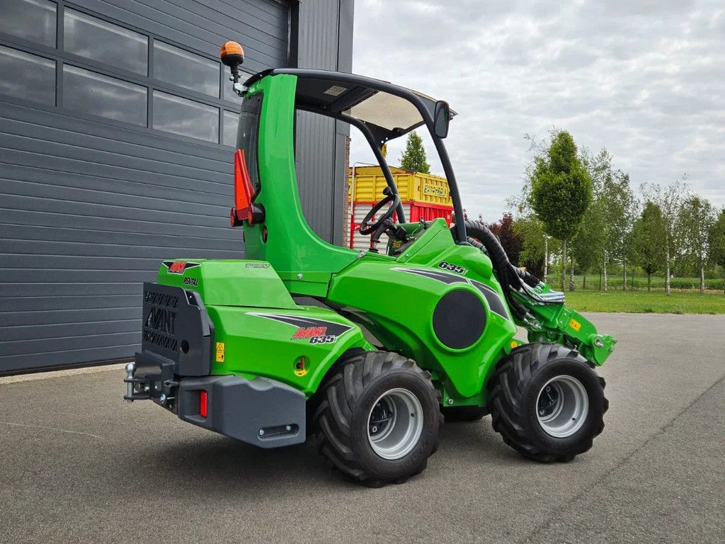 Avant 635i Rental mini-shovel