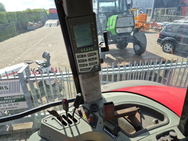 Massey Ferguson 8240