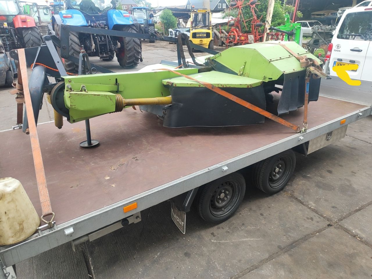 Deutz Fahr KM 24 en Wimat 165 trommelmaaier