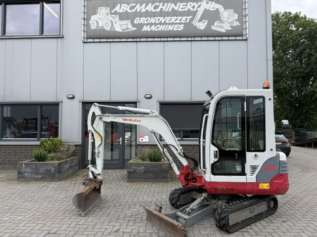 Takeuchi TB2019 bj2011 Minigraver Minikraan ZGST Kubota CAT