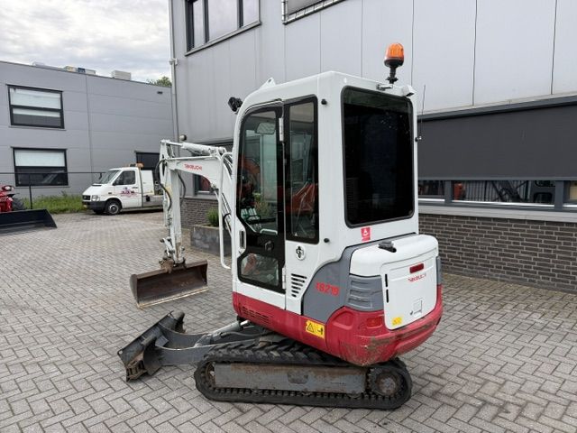 Takeuchi TB2019 bj2011 Minigraver Minikraan ZGST Kubota CAT