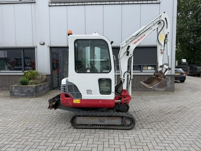Takeuchi TB2019 bj2011 Minigraver Minikraan ZGST Kubota CAT