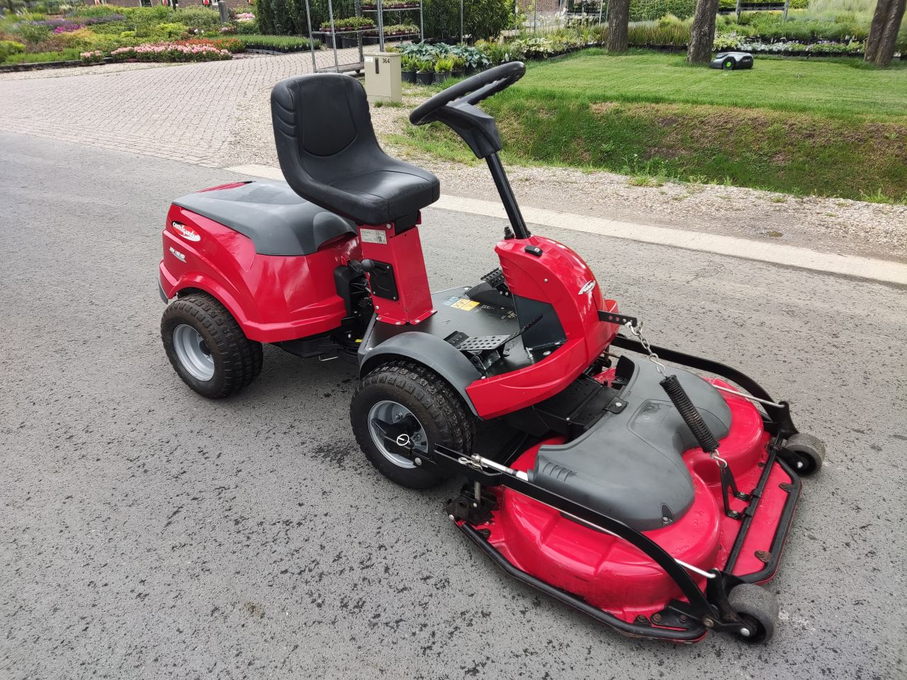 CASTELGARDEN zitmaaier (type XK4 160HD, B&S, 4WD, 105 cm.)