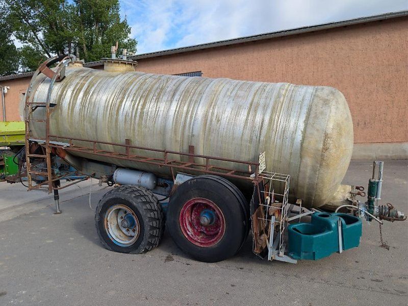 Annaburger Fortschritt HTS 100.27 Wasserwagen mit Tränken