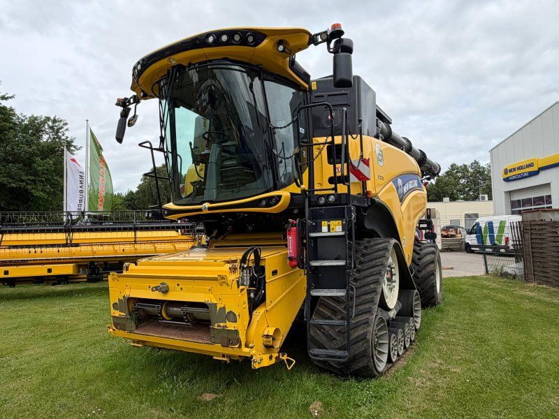 New Holland CR 10.90