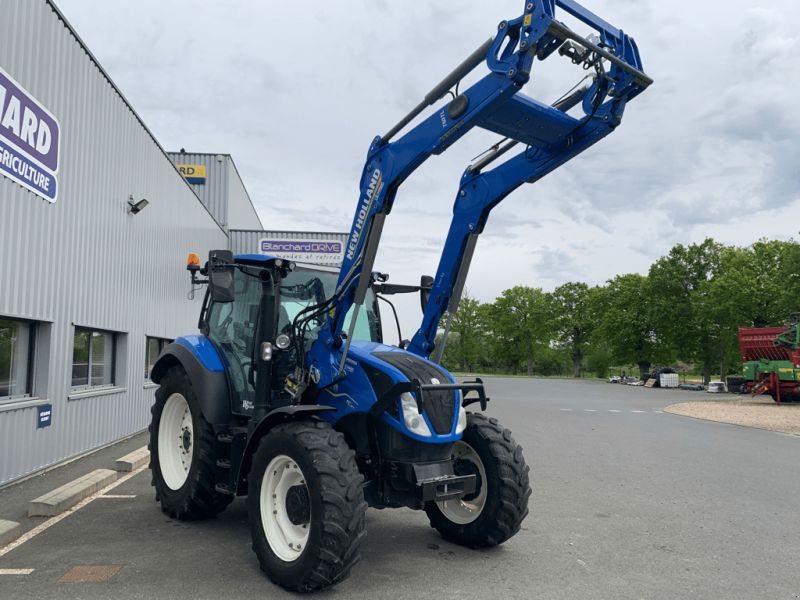 New Holland T5.120 DYNAMIC COMMAND