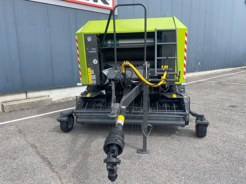 Claas Rollant 340 RC