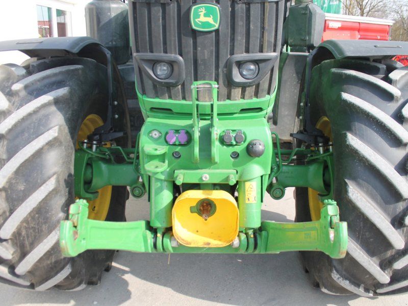John Deere 6250R
