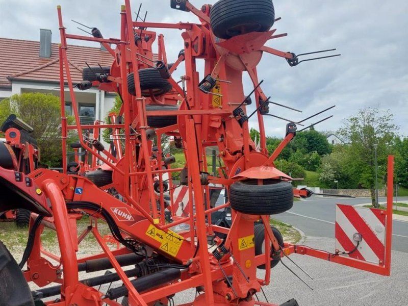 Kuhn GF 8702