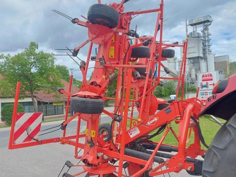 Kuhn GF 8702