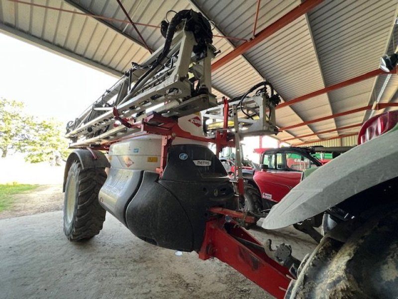 Kuhn Pulvérisateur traîné METRIS 4102