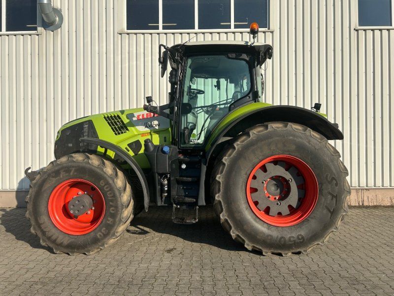 Claas Axion 870