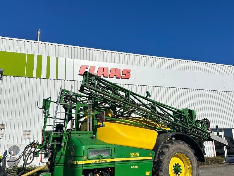 John Deere R952 i
