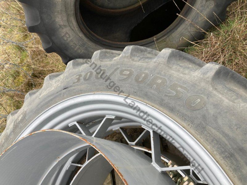 Goodyear 300/90R50
