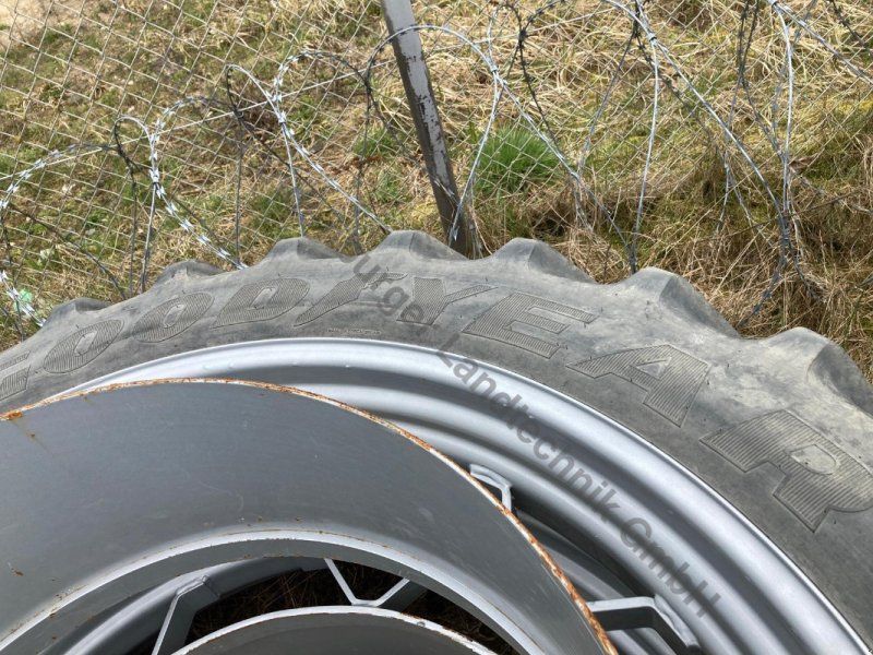 Goodyear 300/90R50